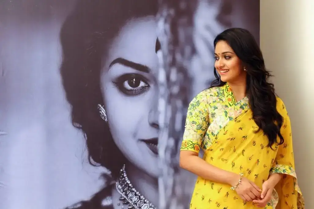 TOLLYWOOD ACTRESS KEERTHY SURESH IN YELLOW SAREE 2